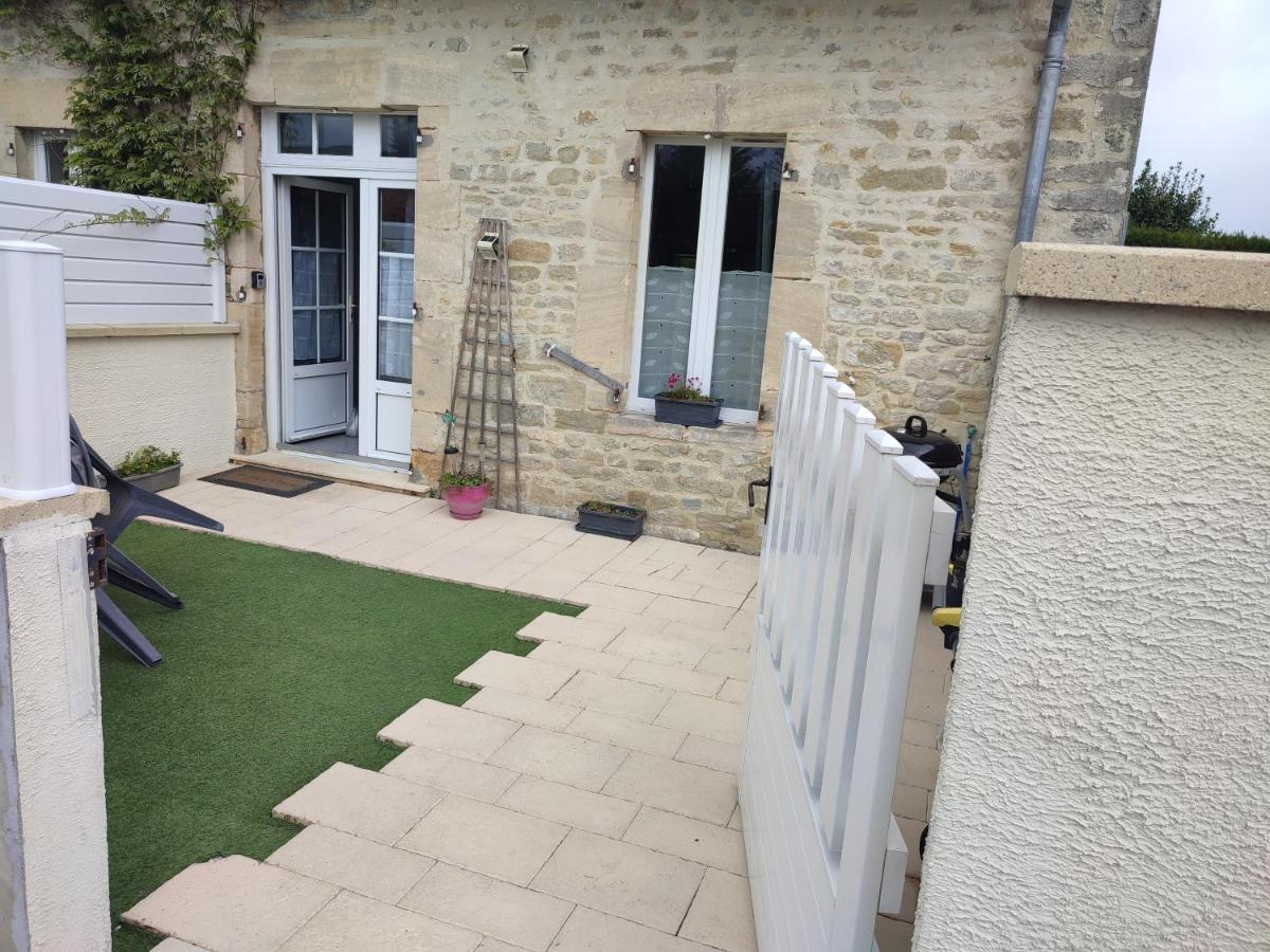 Claude Et Astrid Villa Tour-en-Bessin Kültér fotó